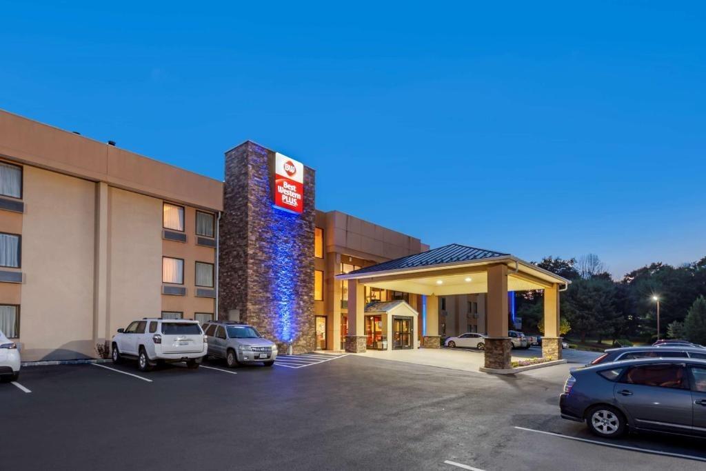 Picture of Best Western Plus Poconos Hotel