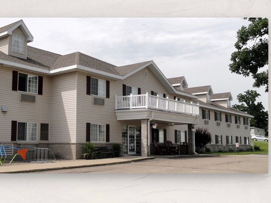 Picture of Country Trails Inn & Suites