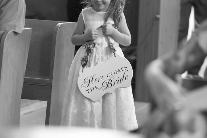 Here Comes the Bride Sign