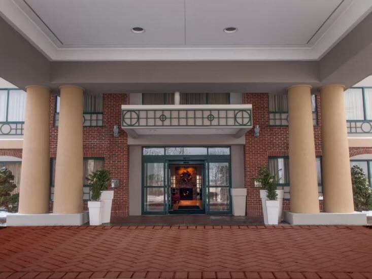 Picture of Holiday Inn Express & Suites Buffalo-Airport, an IHG Hotel