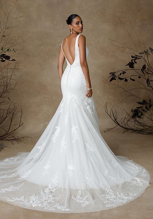Justin Alexander Gavin Fit-and-Flare Wedding Dress - 4