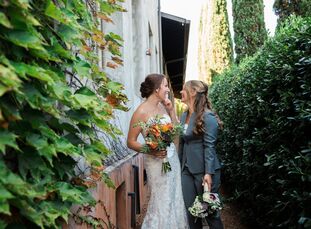 To celebrate their marriage, Jillian and Kyla wed in a boho wedding at Summerour Studio, a European-inspired venue tucked in the heart of Atlanta, Geo