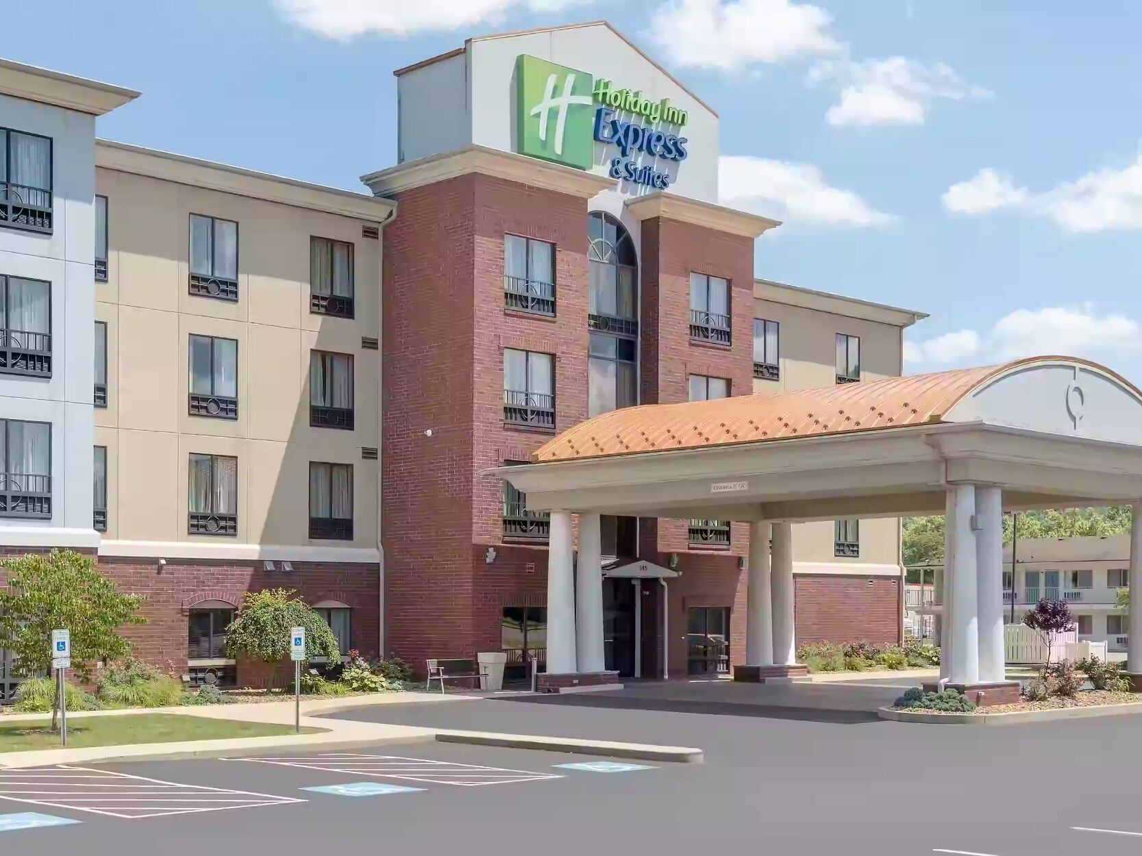 Picture of Holiday Inn Express & Suites New Philadelphia