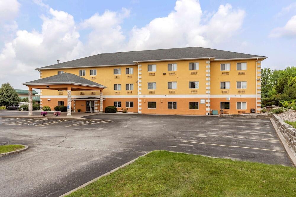Picture of Comfort Inn Muscatine near Hwy 61