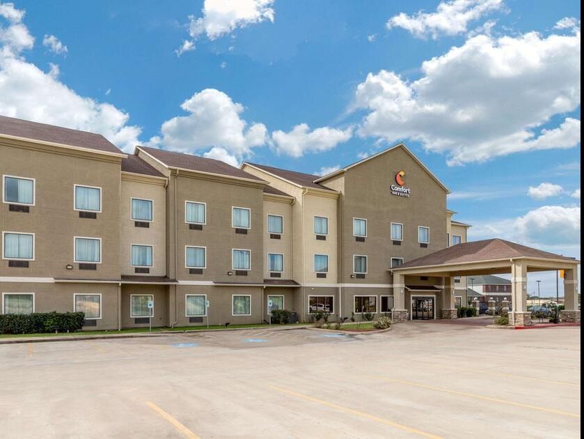 Picture of Comfort Inn & Suites - Navasota