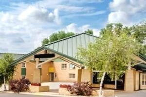 Picture of Americas Best Value Inn & Suites Atlantic