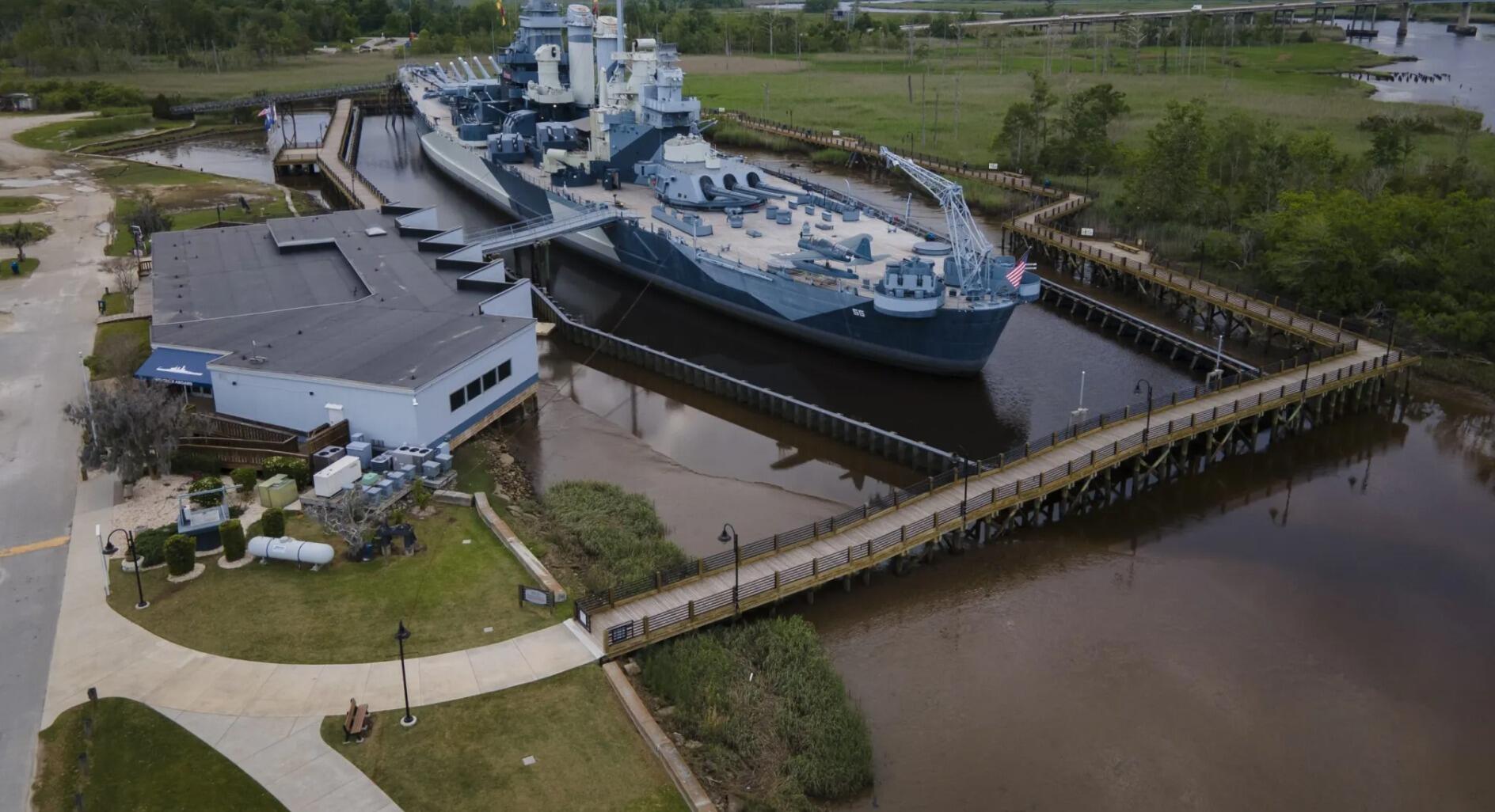 Picture of Battleship North Carolina