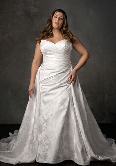 Essense of Australia D4300+ Fit-and-Flare Wedding Dress