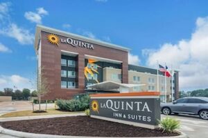 Picture of La Quinta Inn&Suites by Wyndham Houston Spring South
