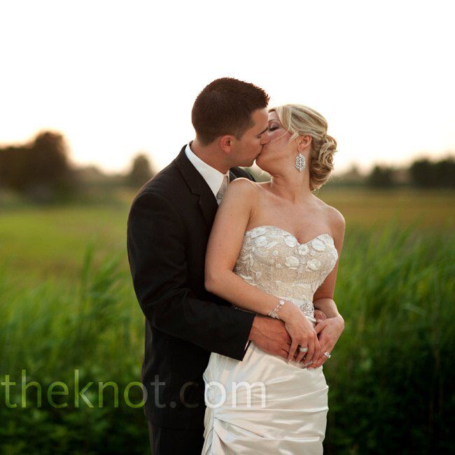 The Bride Cara Costa, 34, executive vice president of merchandising at Horizon Group USA The Groom Stephen Perhach, 32, a  police officer The Date May
