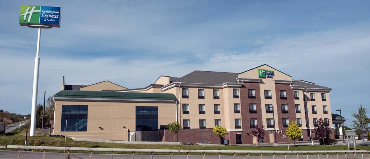 Picture of Holiday Inn Express & Suites
