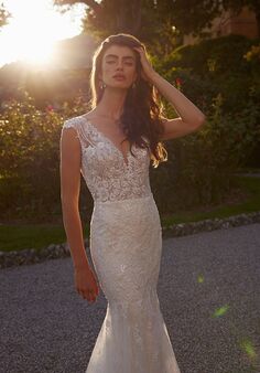 Justin Alexander Ilanna Fit-and-Flare Wedding Dress