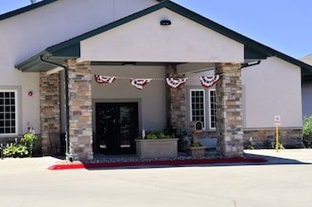 Picture of Cobblestone Inn & Suites - Denison Majestic Hills