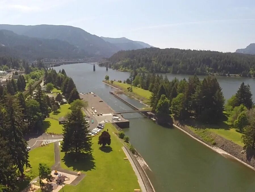 Picture of Cascade Locks Marine Park