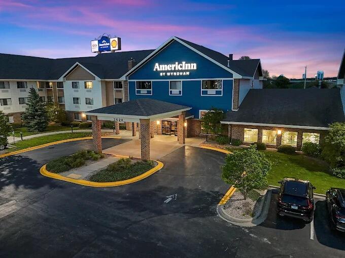 Picture of AmericInn by Wyndham Green Bay East