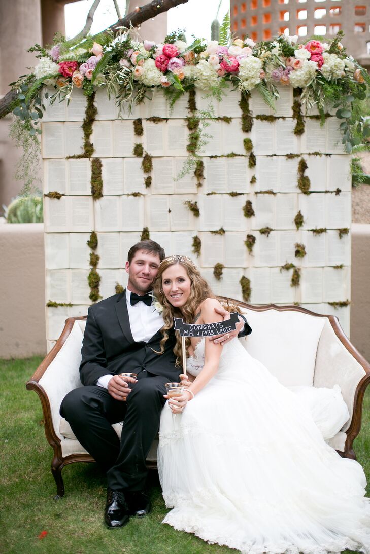 Nestled between giant Arizona boulders is a romantic oasis called Promise Rock. Amanda Parker (27 and an executive director of a nonprofit) and Josh W