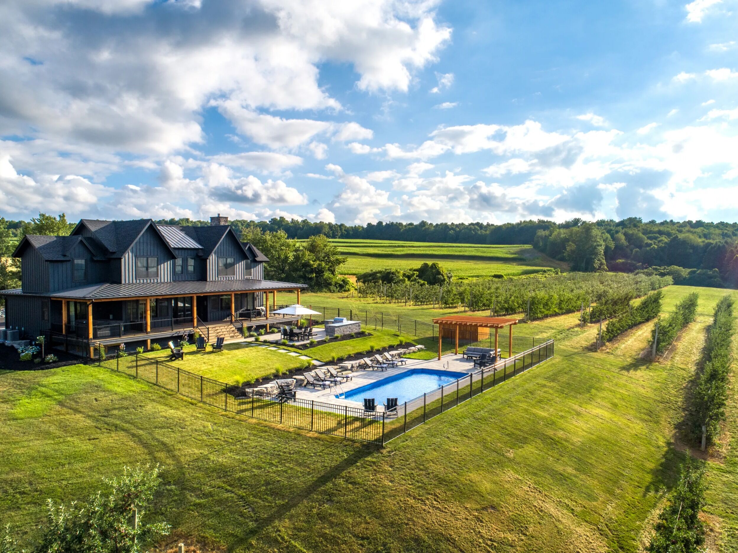 Picture of The Houses at Beak and Skiff