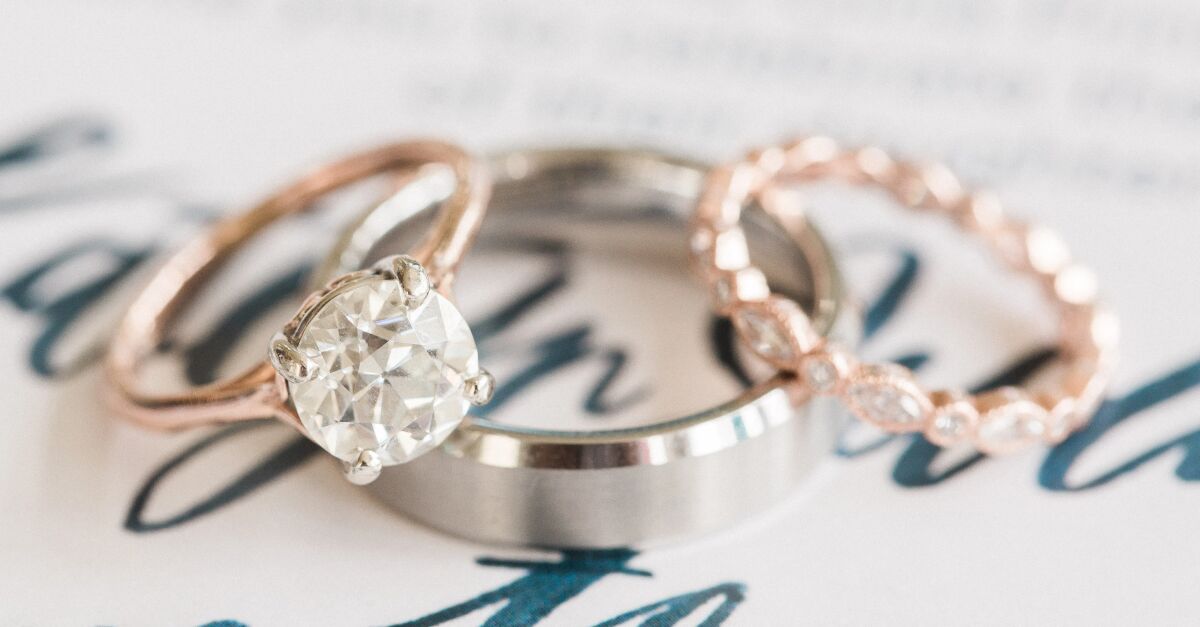 White Gold Vs. Platinum: Which Engagement Ring Should You Pick? |