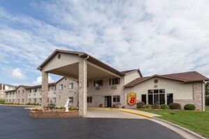 Picture of Super 8 by Wyndham Big Rapids
