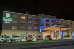 Picture of Holiday Inn Express&Suites Warsaw E Center an IHG Hotel
