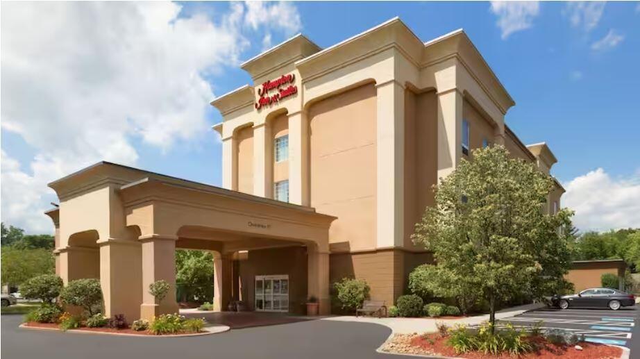 Picture of Hampton Inn & Suites Greenfield