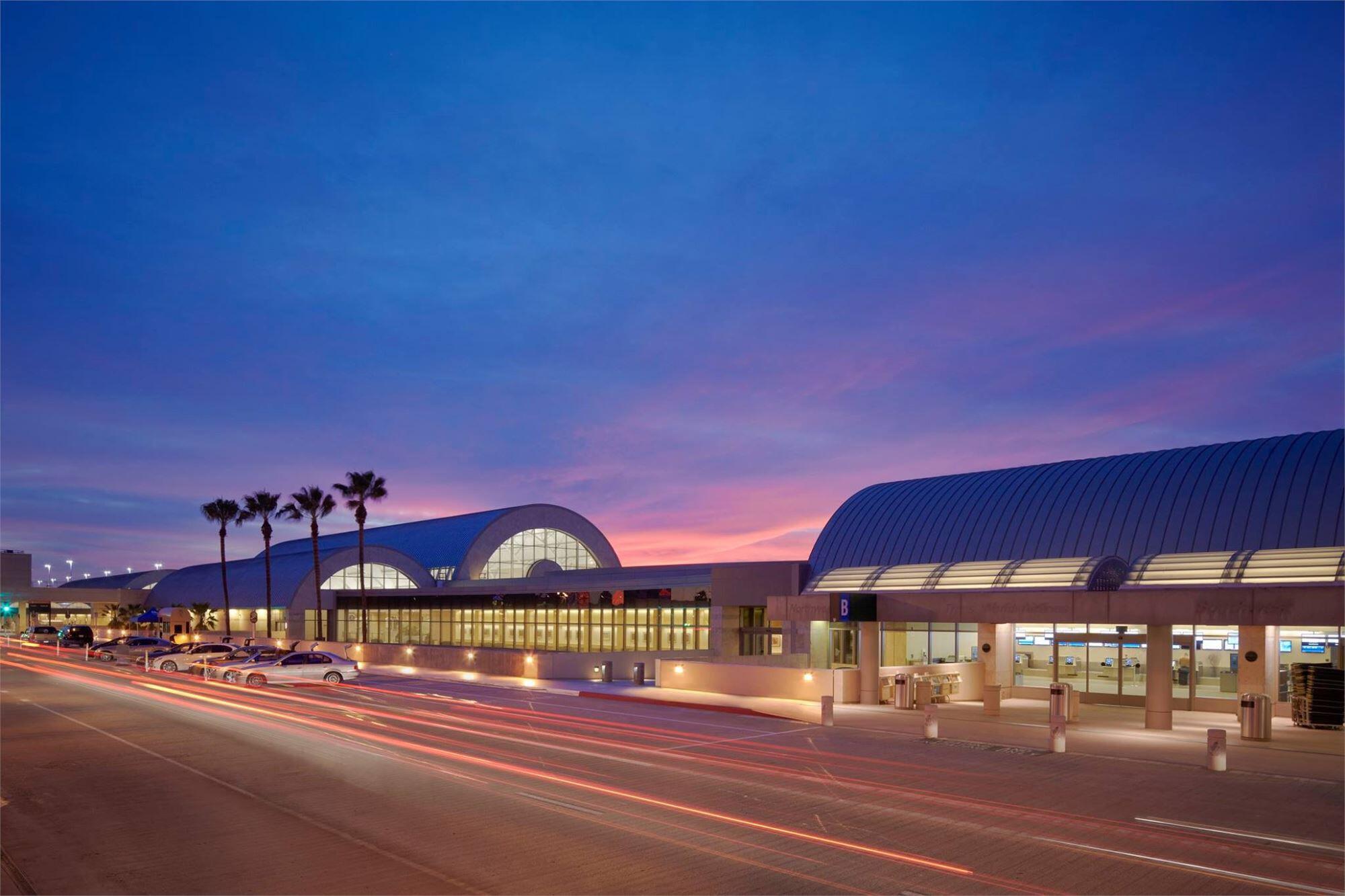 Picture of John Wayne Airport