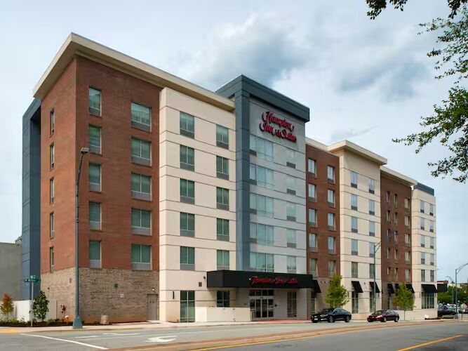 Picture of Hampton Inn & Suites Greensboro Downtown