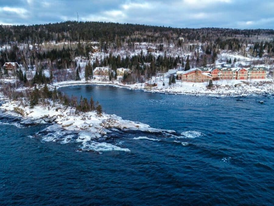 Picture of Cove Point Lodge