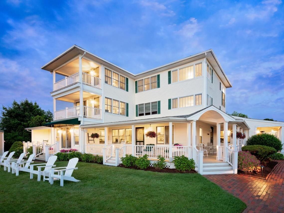 Picture of Inn at Harbor Hill Marina