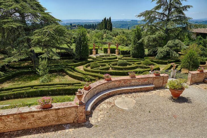 Julian got ready in nearby Villa Catignano, a short walk from the ceremony site at Villa di Geggiano in Tuscany, Italy. The guests and wedding party stayed at this villa. (Up to 90 guests can stay on the Catignano estate.)