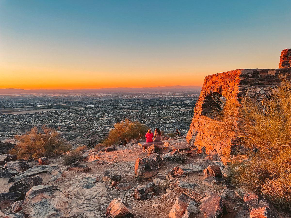 Picture of Drive up to Dobbins Point Lookout for a Glamorous Sunset View