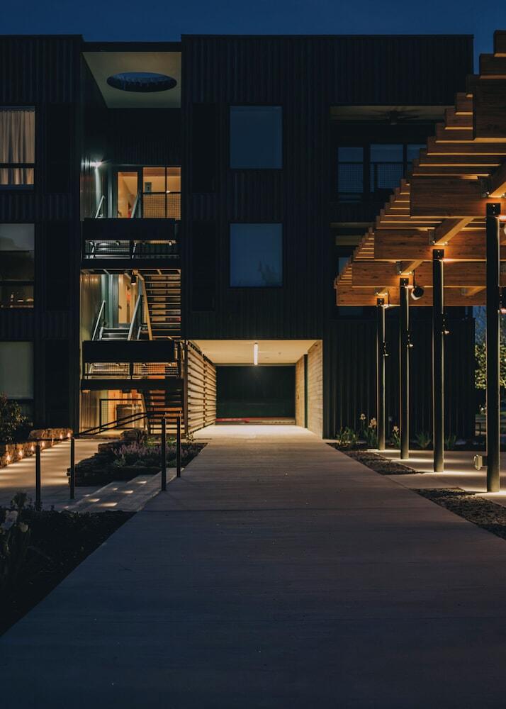 Picture of Stonebreaker Hotel