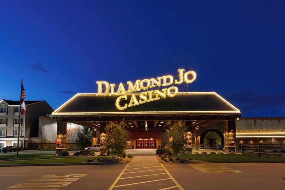 Picture of Diamond Jo Worth Casino Hotel