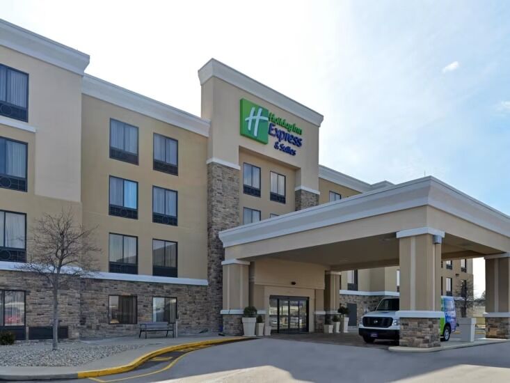 Picture of Holiday Inn Express & Suites Indianapolis W - Airport Area