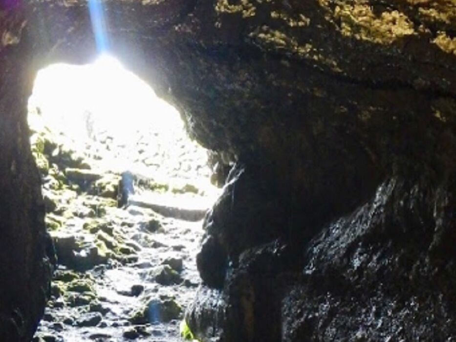 Picture of Pe'ape'a Cave