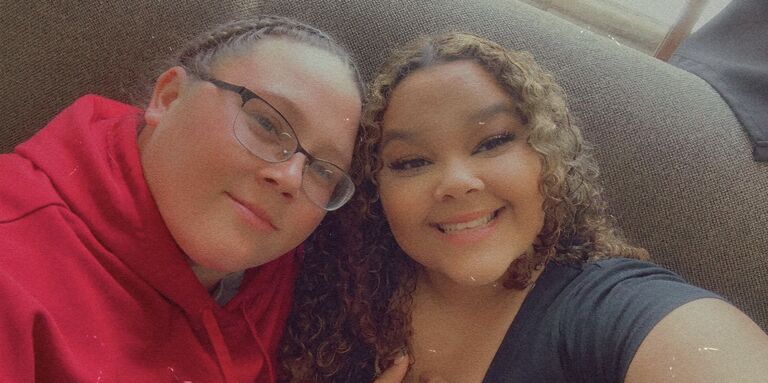 Dezirae & Shania Home Page Banner
