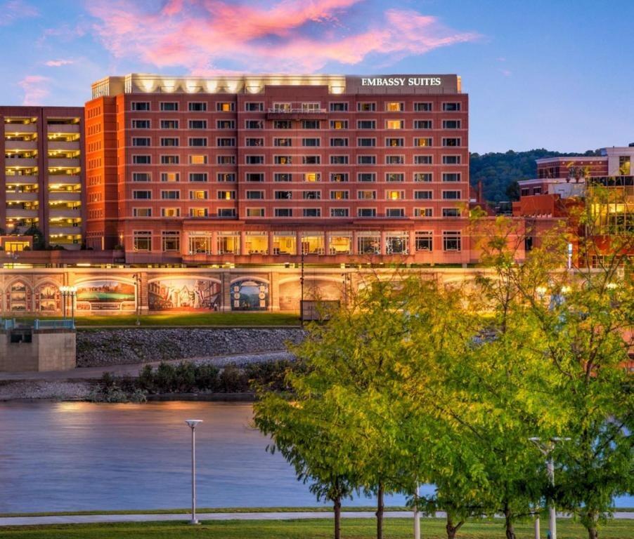 Picture of Embassy Suites by Hilton Cincinnati RiverCenter