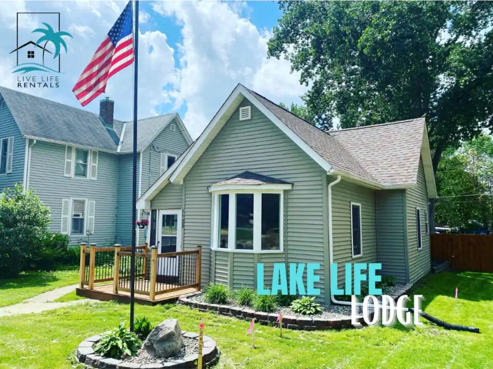 Picture of Lake Life Lodge - Hudson, WI