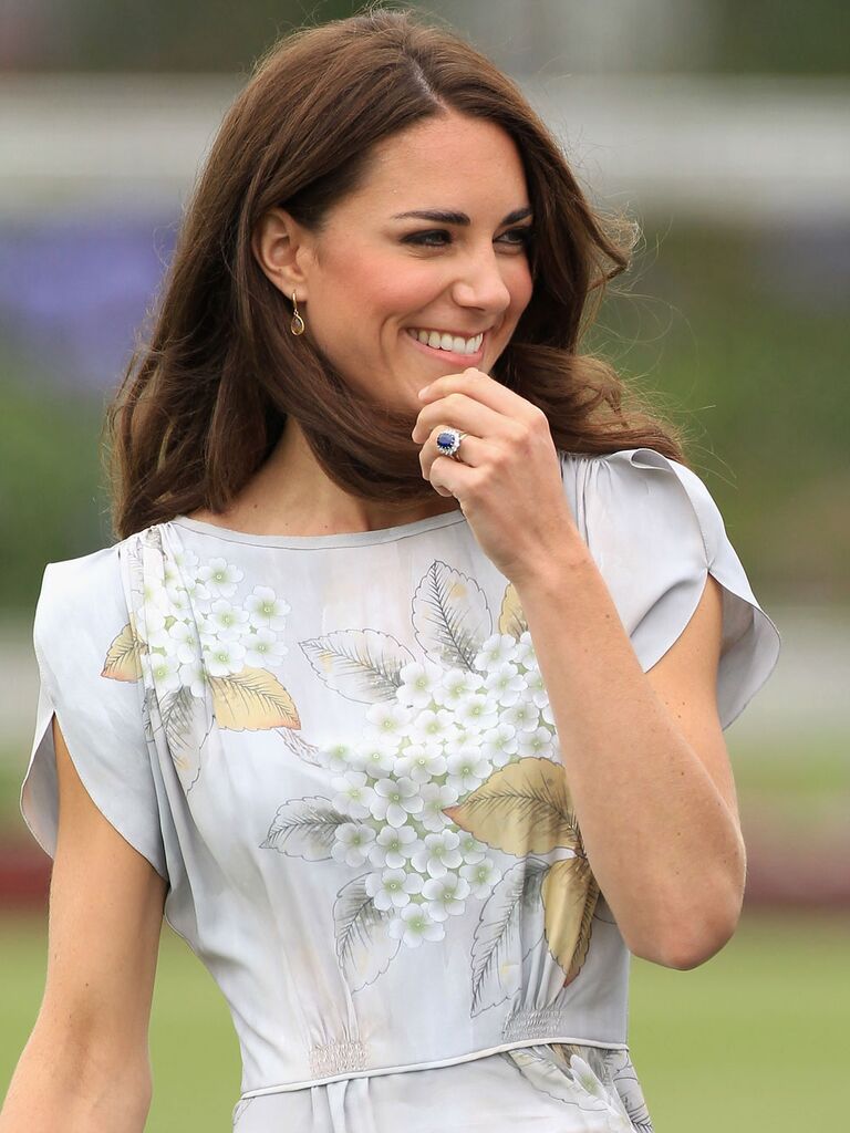 Kate Middleton's sapphire and diamond engagement ring