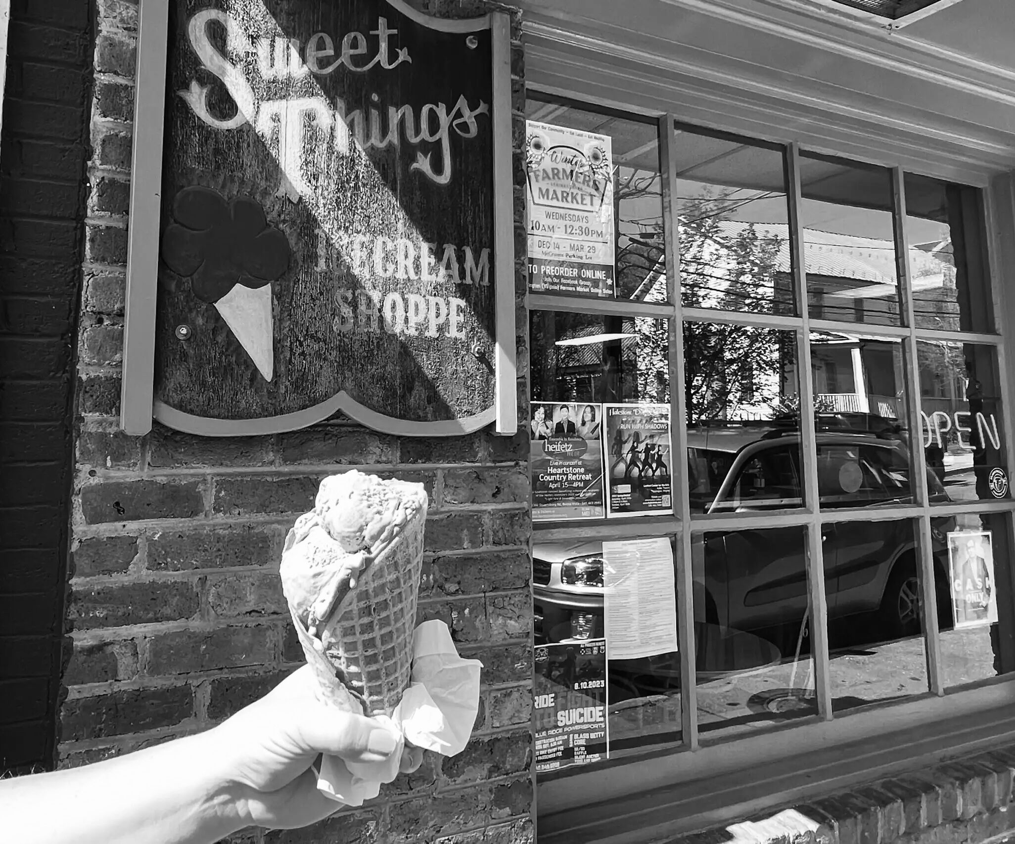 Picture of Sweet Things Ice Cream Shoppe