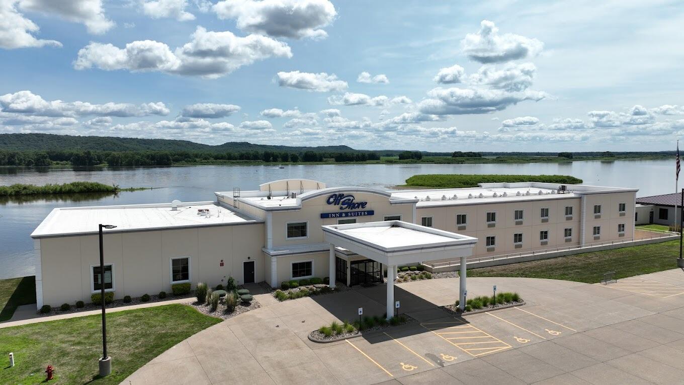 Picture of Off Shore Inn & Suites