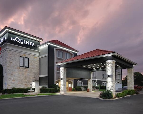 Picture of La Quinta Inn & Suites