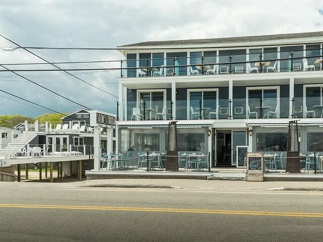 Picture of Stones Throw Hotel and Restaurant