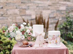 Wedding Cake Table With Lisianthus, Phlox and Butterfly Ranunculus Floral Arrangement