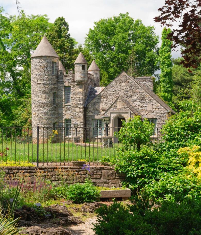 Picture of Yew Dell Botanical Gardens