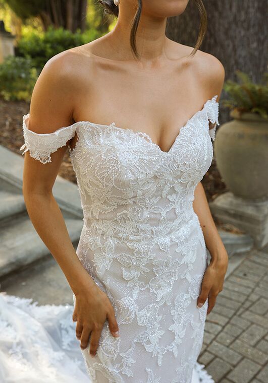 Essense of Australia D3960 Fit-and-Flare Wedding Dress - 6