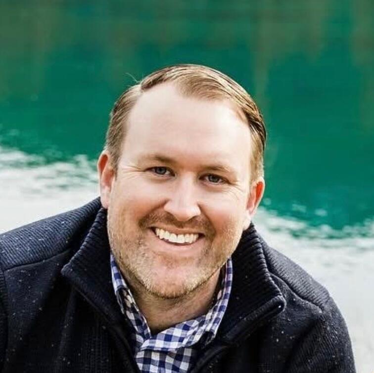 Dustin Crowe