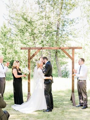 Simple, Elegant Outdoor Ceremony With DIY Altar