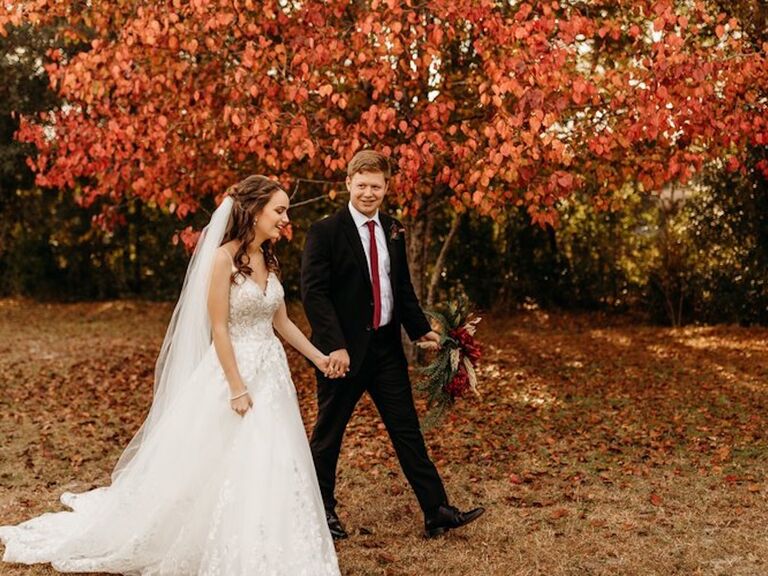 Couple at Daughter's Barn at Cedar Ridge