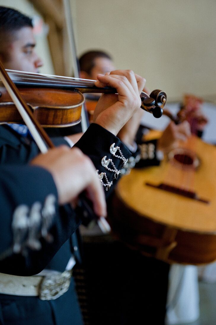 Mariachi Band Entertainment